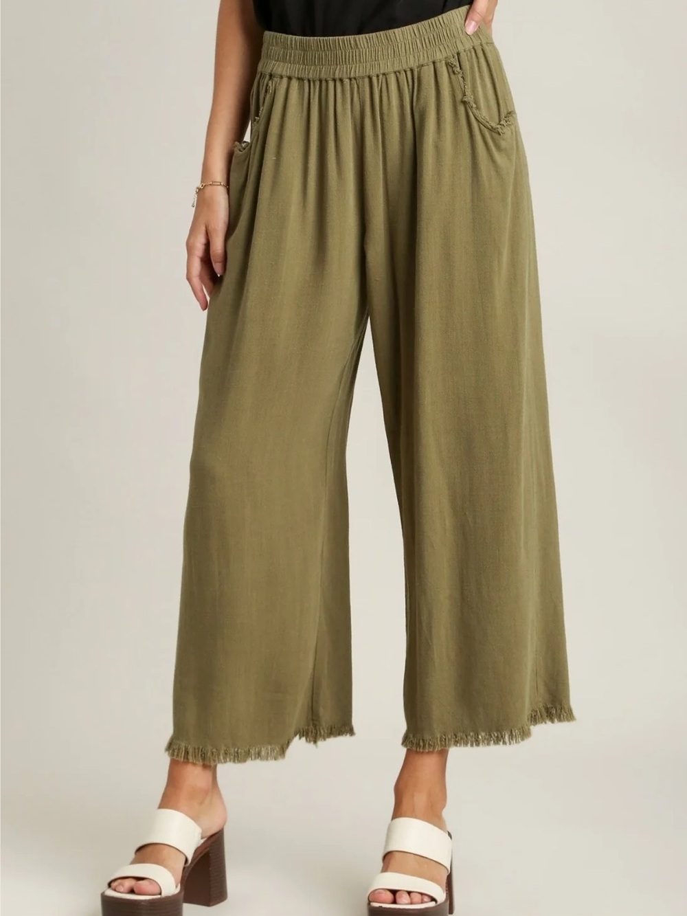 Umgee Olive Wide-Leg Cropped Pants